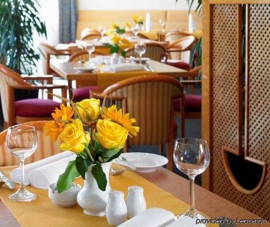 Sachsenpark-Hotel Lipcse Étterem fotó