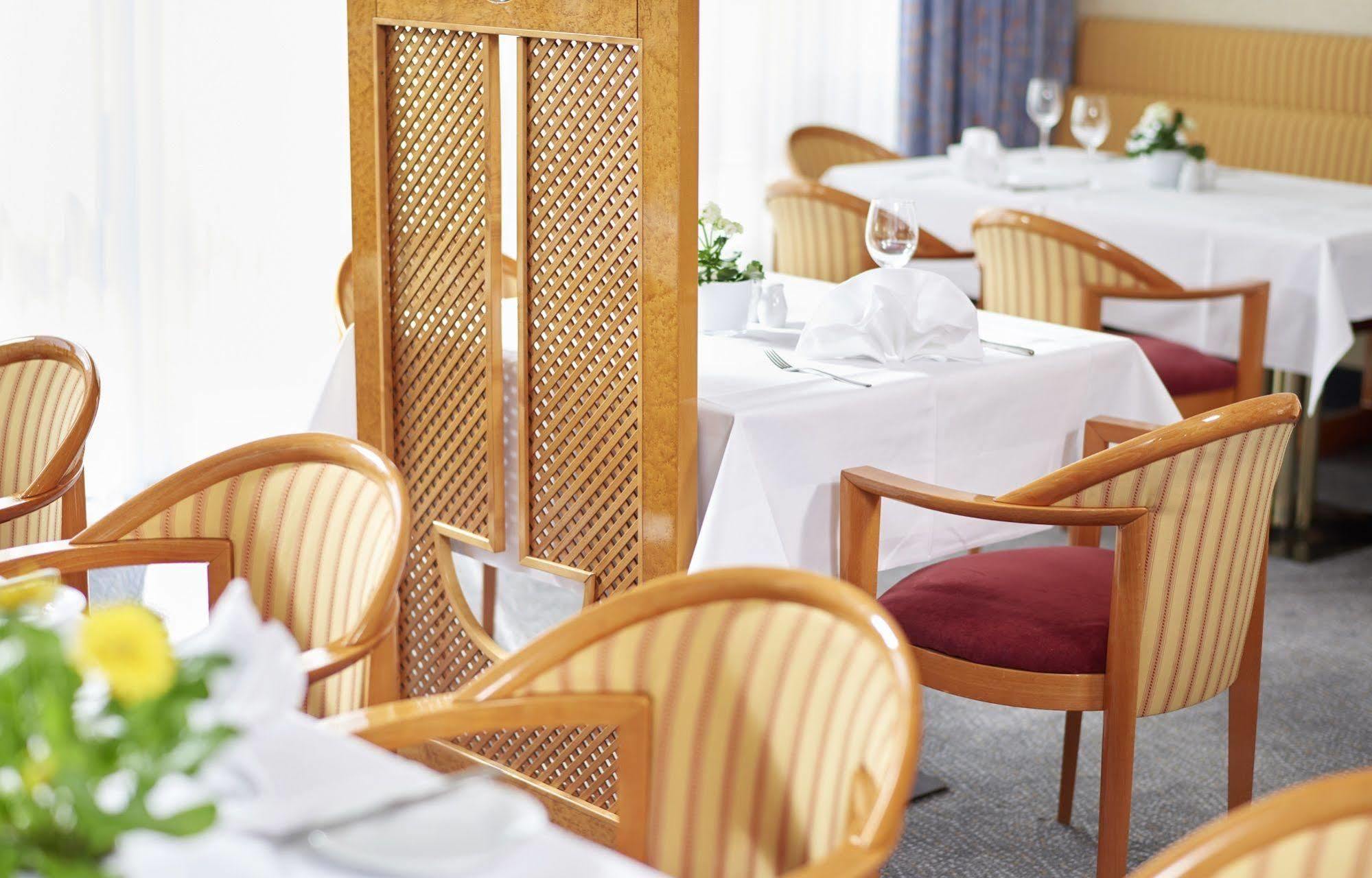 Sachsenpark-Hotel Lipcse Kültér fotó