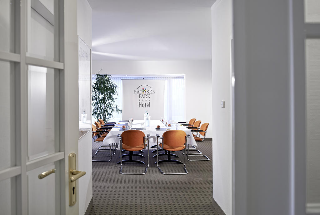 Sachsenpark-Hotel Lipcse Kültér fotó
